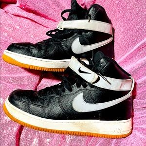 Nike Air Force 1. Black and grey.